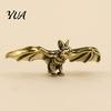 Gothic Style Living Room Accessory Brass Bat Figurines, Vintage Copper Flying Statue, Collectible Mini Animal Figurine Ornament, Desk Feng Shui