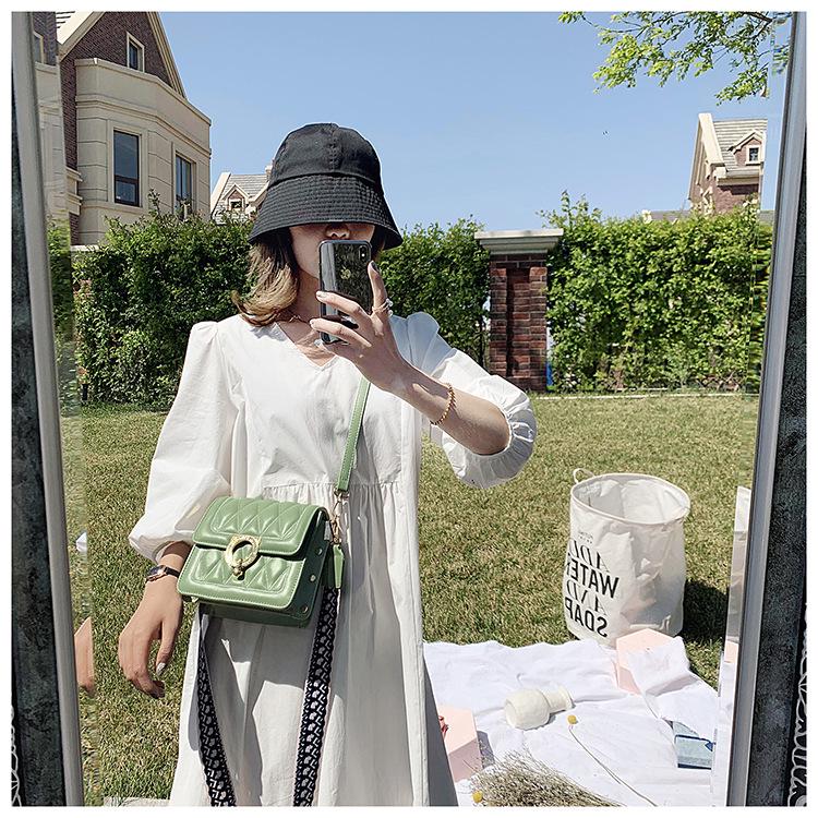 2020 neue rhomboide Handtaschen Mode Persönlichkeit Schloss Trend One-Shoulder-Diagonal-Tasche