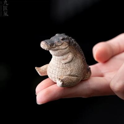 Cute Mini Crocodile Tea Pet Resin Handmade Crocodile Ornaments Portable Crocodile Statue Tea Ceremony Tea Play Home Boutique
