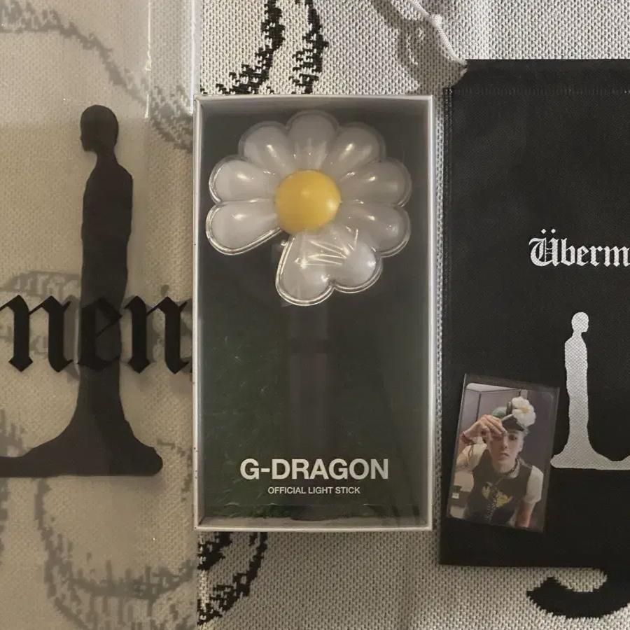 

G-dragon Daisy Stick + Мешочек Wivermensch + Фотокарточка + Сумка для покупок Wivermensch