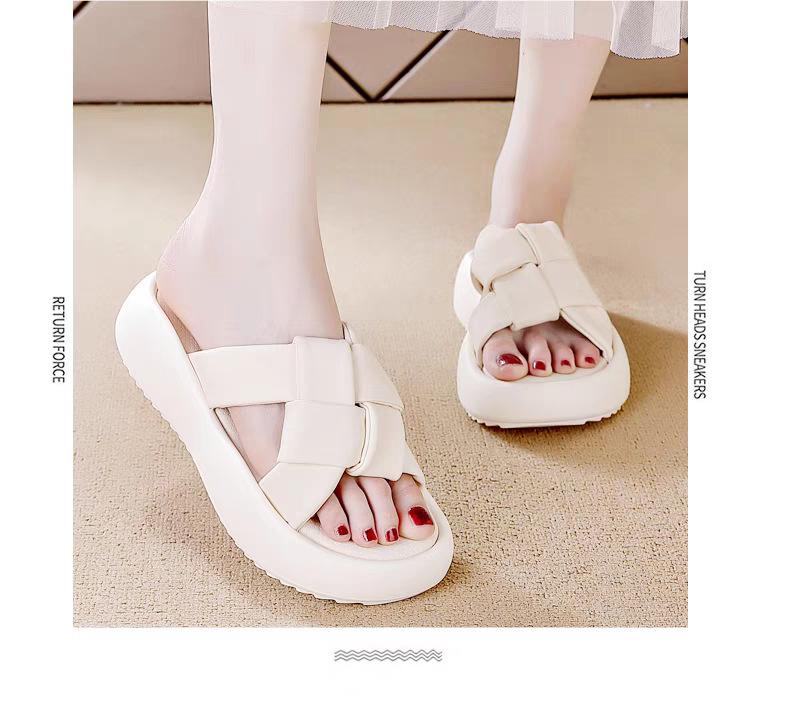 

Slippers women s 2025 new fashion versatile casual soft sole temperament thick sole heightening non-slip comfortable sandals women 35 белый