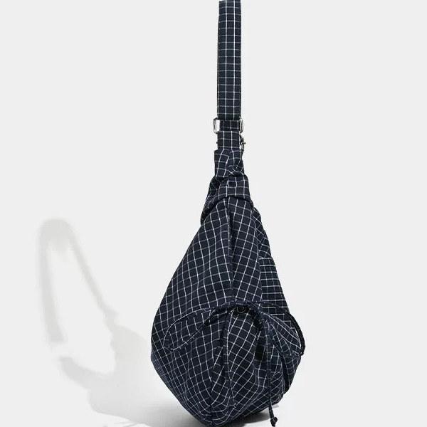 Korean Niche Plaid Drawstring Lightweight Casual Messenger Bag Women'S Lazy Style Show Daily Shoulder Bag