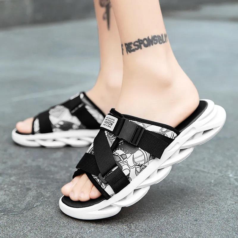 Men's Summer Outdoor Thick Heel Beach Sports Slippers Spring Large Size Indoor Soft Sole Flat Slippers