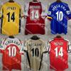 Retro kolekcia Arsenalu: Dresy Beckham #10, Henry #14