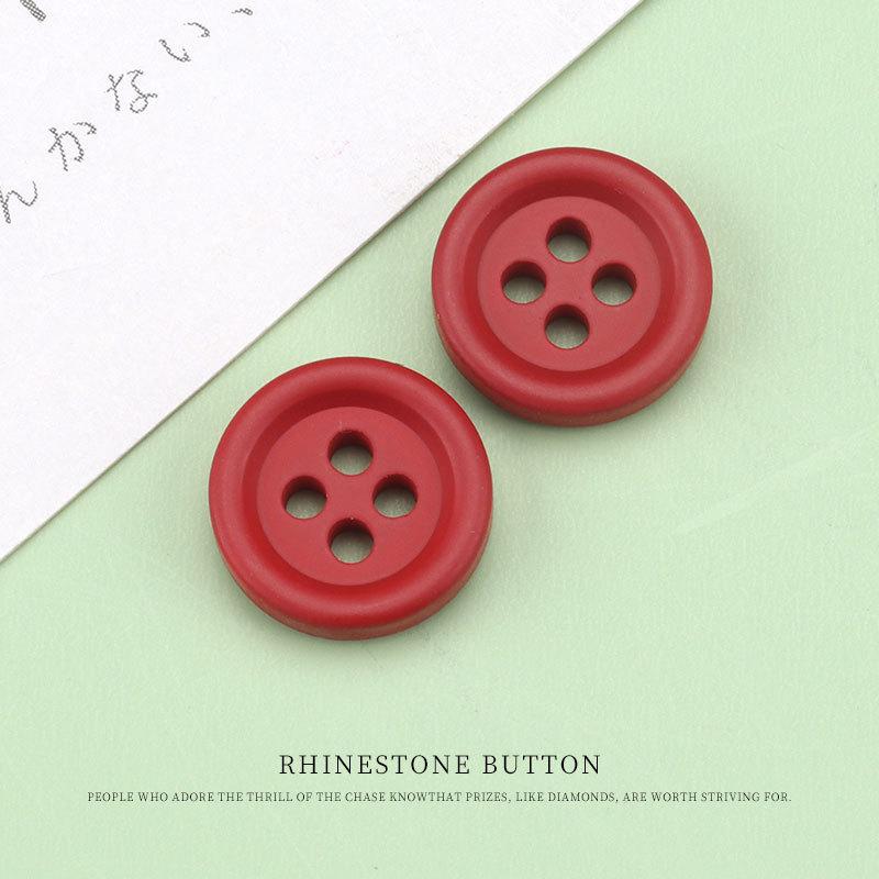 

5 шт. Цветные круглые пуговицы из смолы с четырьмя отверстиями, пуговицы, аксессуары для рубашек, женские рубашки, универсальная одежда, декоративные пуговицы, маленькие пуговицы 11.5Mm Red