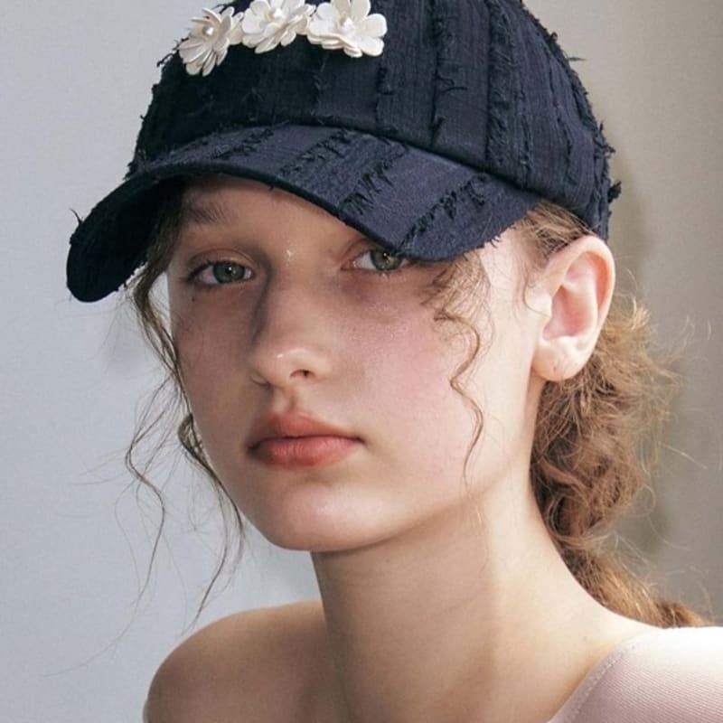 

poesiedame FLOWER BEADS CAP IN BALI BLACK FREE