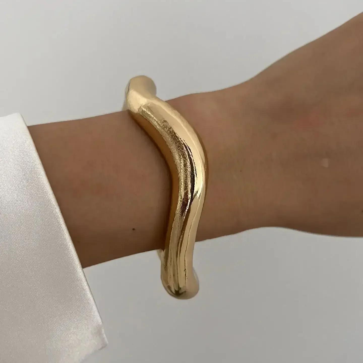 

Vintage Wide Cuff Bangles Hip Hop Punk Gold Copper Color Geometric Metal Spring Bangles For Women Bracelets Men Zircon