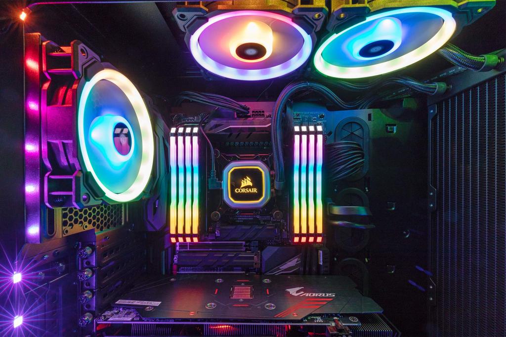 Corsair DDR4-3600MHz Desktop PC Memory VENGEANCE RGB PRO Series 32GB [16GB X 2] CMW32GX4M2Z3600C18