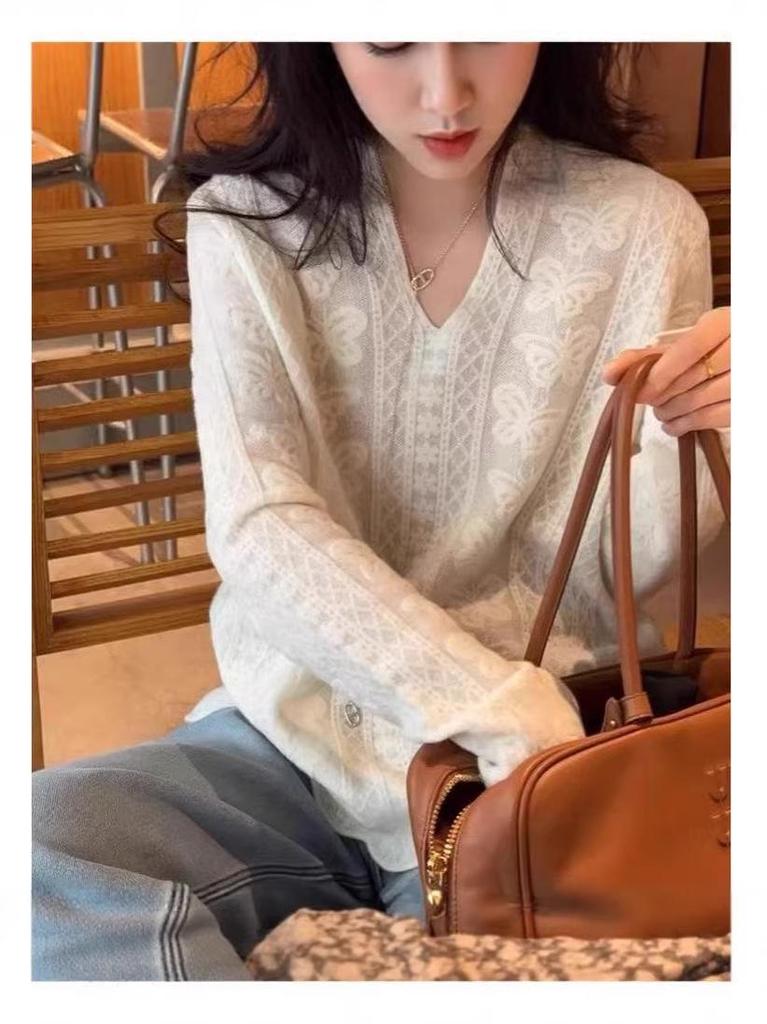 Elegant Plus-Size V-Neck Lace Crochet Long-Sleeve Top for Women