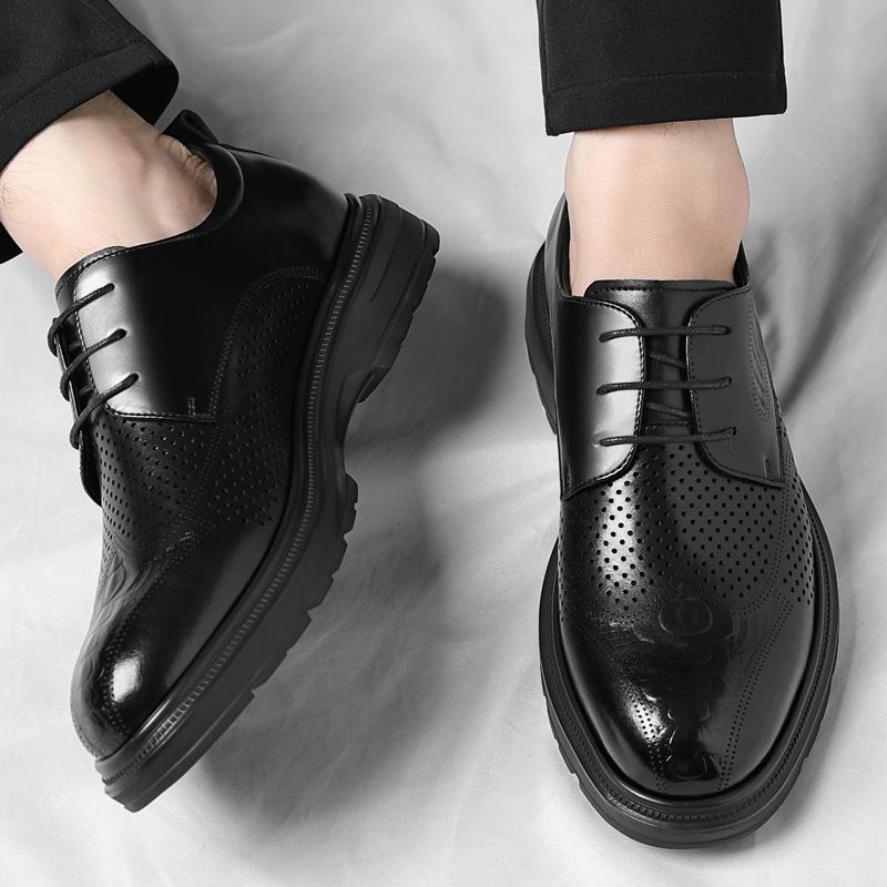 Fashion Summer New Perforated Lightweight Lace Up Comfortable Casual Leather Shoes Fashion Brand Men's Blok Carved Casual Oxford Shoes