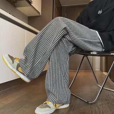 Partea de jos – Capri și pantaloni