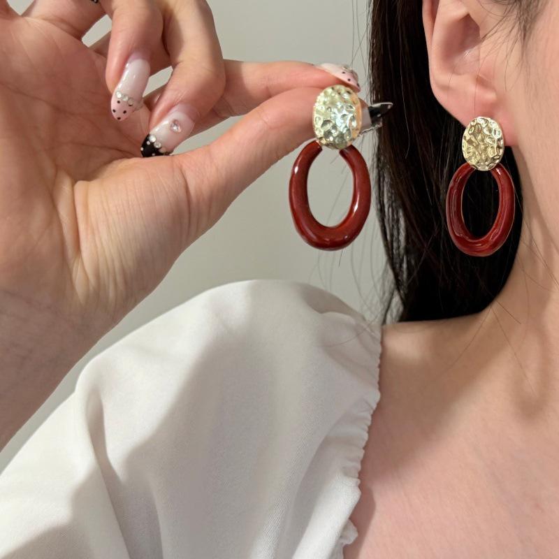 Elegant Red Geometric Oval Enamel Earrings for Women - Fashionable High-End Ear Jewelry