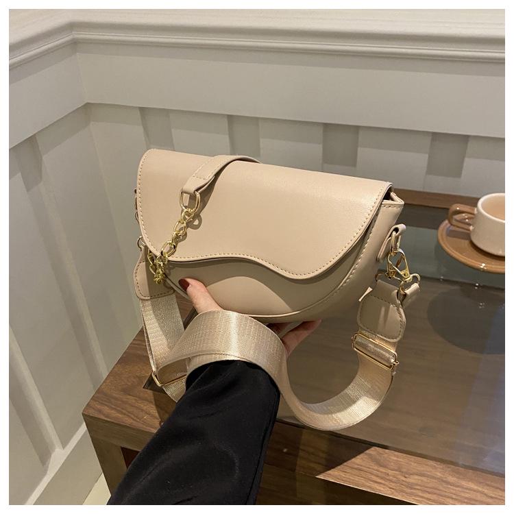 2024 Spring Women's Semicircular Chain Saddle Bag - Wide Strap, Crossbody, Fashionably Casual