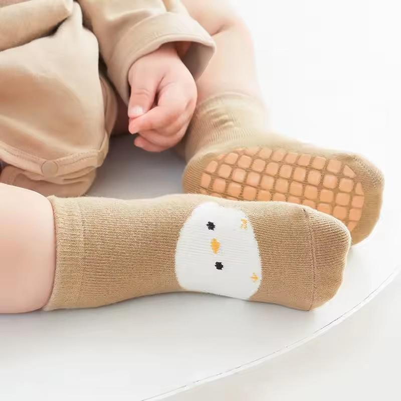 6 Pairs Kids Non-Slip Socks Cute Cartoon Fox And Bear Pattern Childrens Boys Girls Floor Socks Comfortable for Toddler Sock Gift