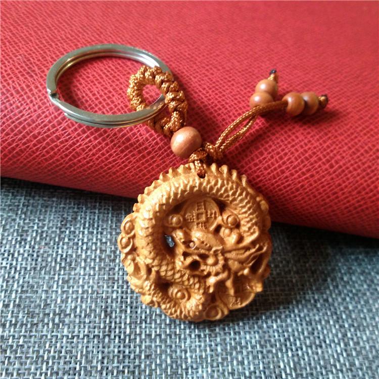 The Twelve Zodiac Keychains, Skillfully Carved from Mahogany, Are Exquisite Three-dimensional Gifts and Popular Sellers At Night Markets.