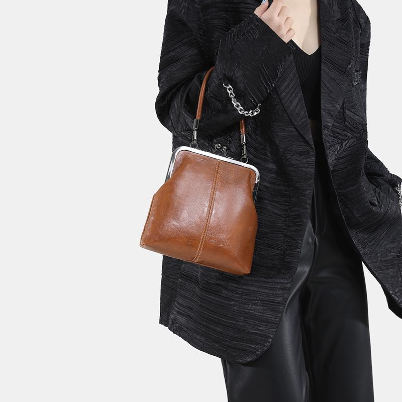 2025 Retro Nischendesign Handtasche - It-Girl Vibe Clip-Tasche