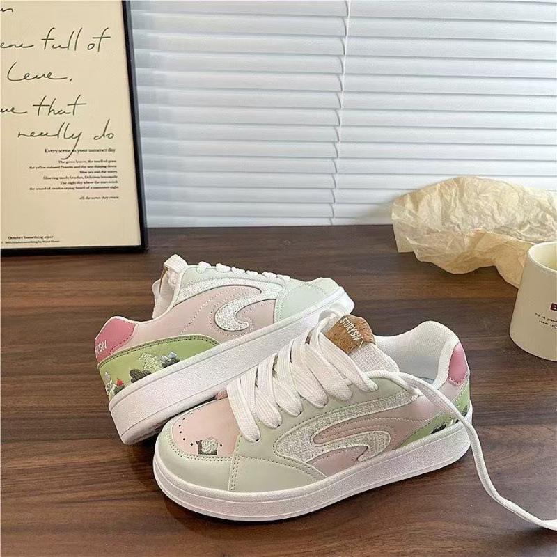 Mori small fresh white shoes women's 2025 autumn new retro style versatile casual board shoes sports skateboard shoes