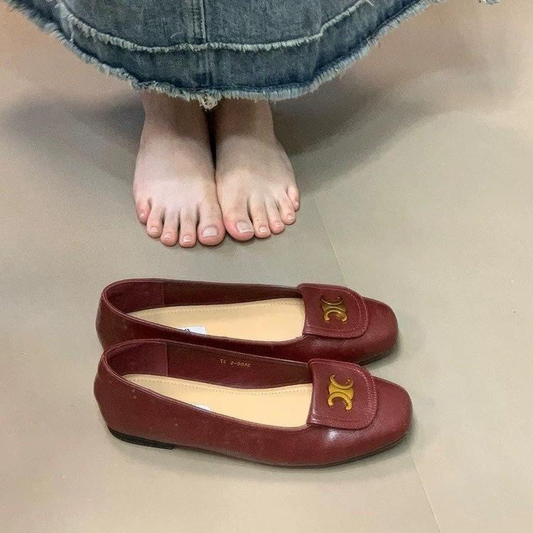 Women's fashion casual comfortable soles women's white imitation leather elastic new metal letter one-foot flat ballet shoes