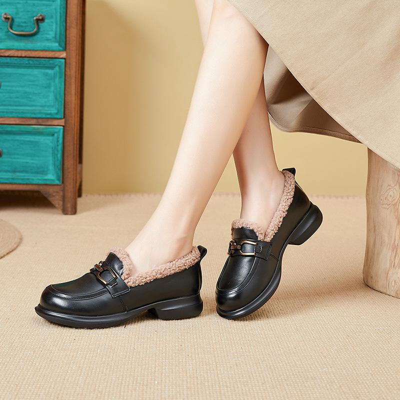 Winter Warm Loafers Shoes for Women Slip-on Faux Fur Lined Platform Chunky Casual Round Toe Shoes Women's Work Walking Shoes With Fleece Lining
