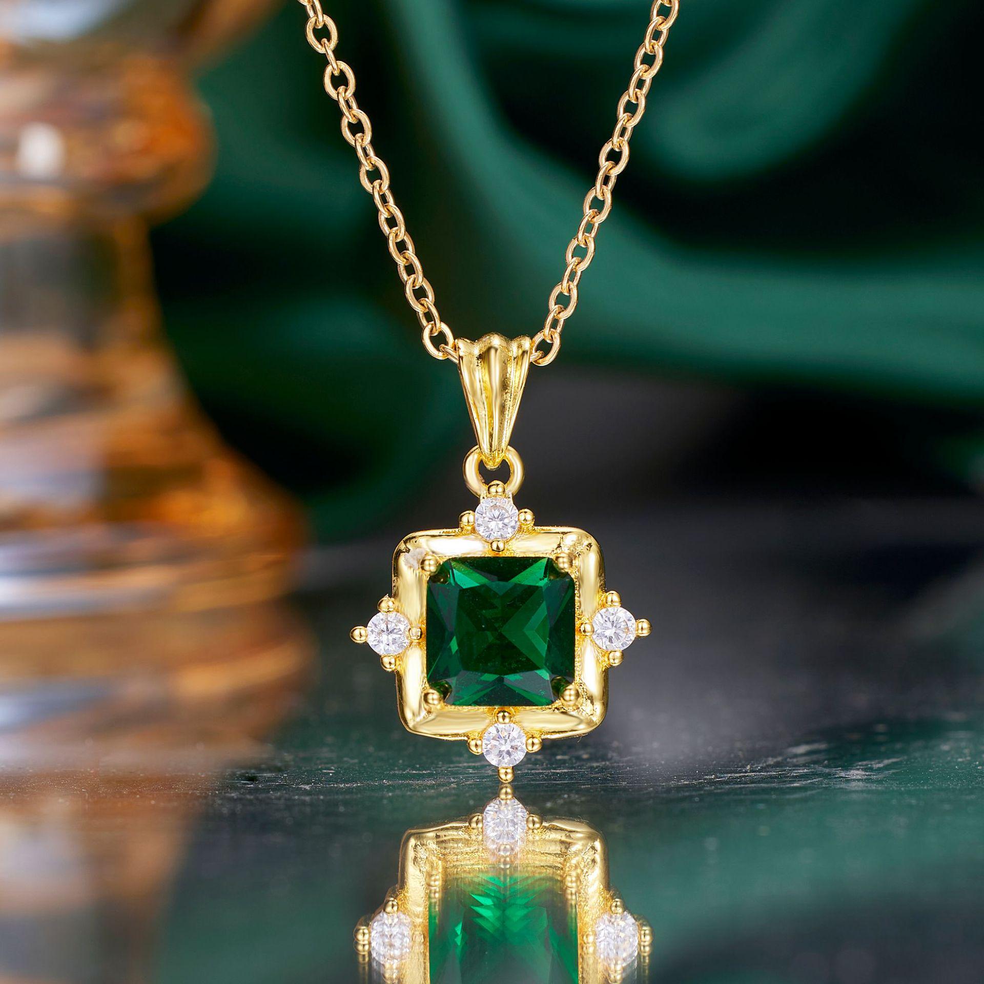 

Минималистичное квадратное изумрудное золотое ожерелье-подвеска для женщин