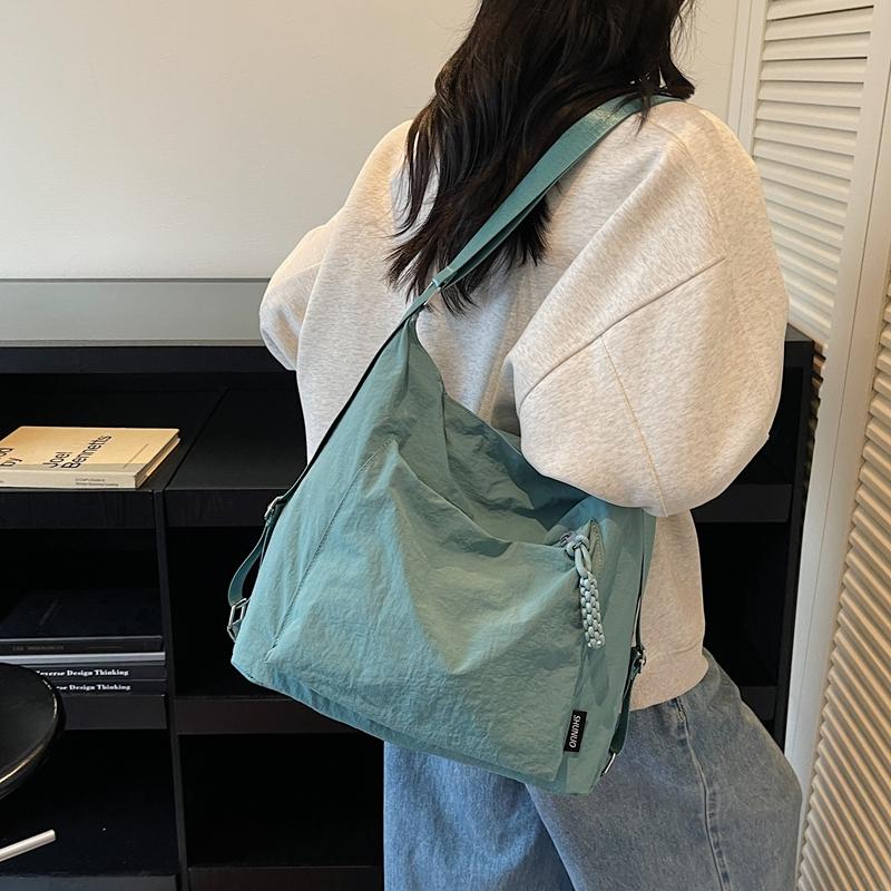 Large Capacity Bag Women's Shoulder Crossbody Bag Commuter Lightweight Tote Bag