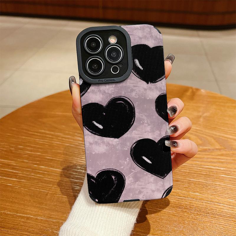 

Чехол из натуральной кожи с вертикальным зернистым узором Love Printed, противоударный, мягкий силиконовый, с полной защитой объектива камеры для iPhone iPhone 16 Pro Max чёрный