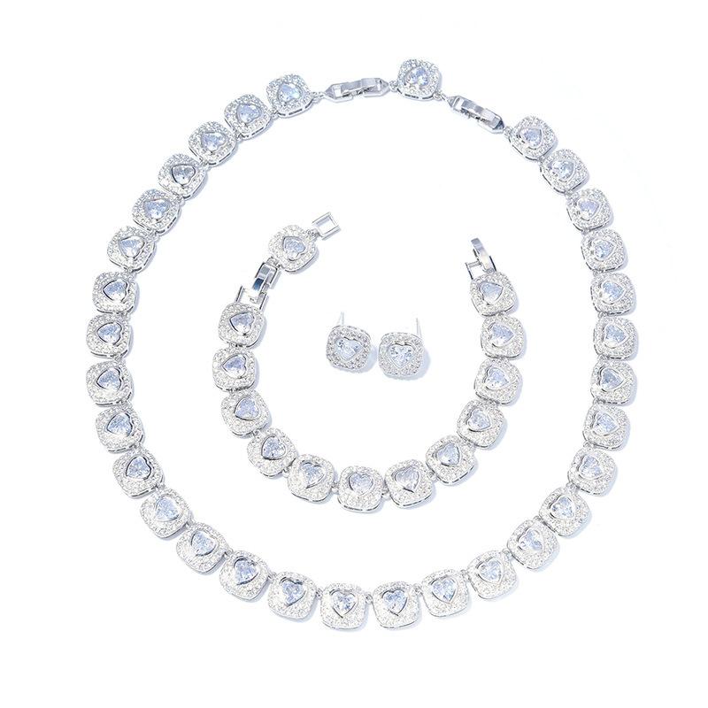 Europeisk och amerikansk ny halsbandstemperament smaragd halsband örhängen armband set klänning zirkon accessoarer