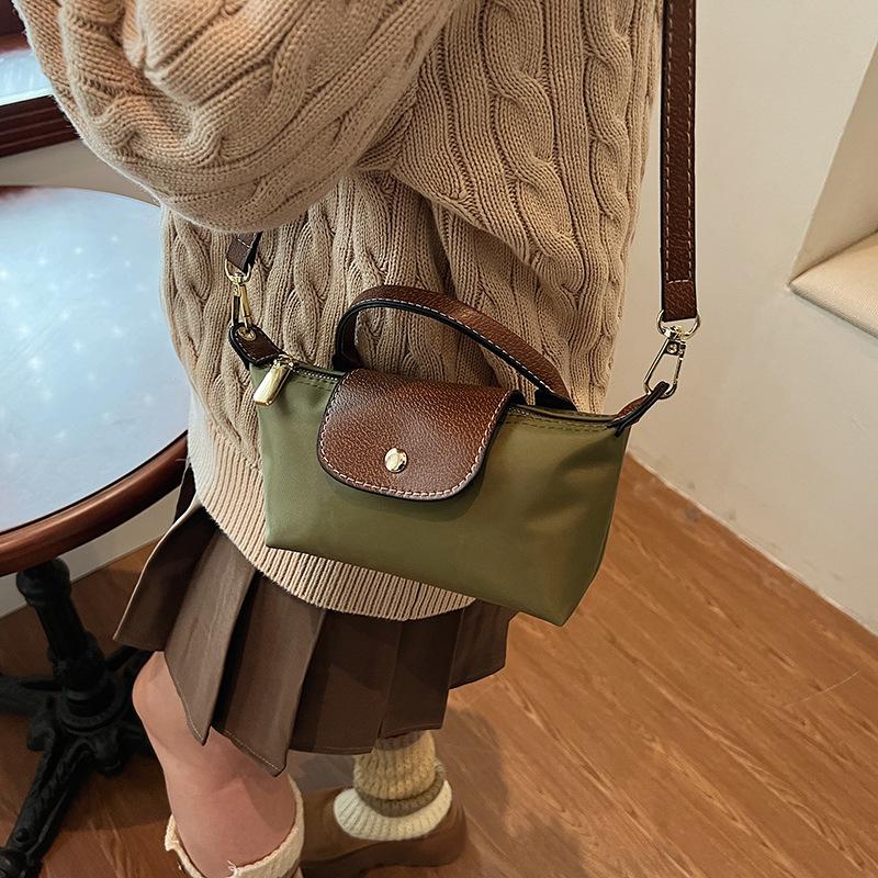 Retro Fashion Versatile 2025 Spring and Summer Women's Bags One Shoulder Crossbody Hand Carry High-end Nylon Dumpling Bags