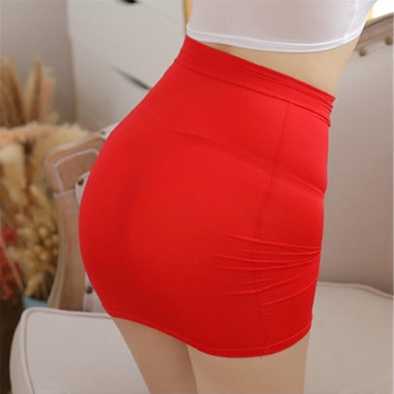 Орыс порно: Жетілген орыс әйелі жыныстық қатынасқа түсуді қалайды