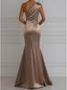 Elegant Waist-Cinching Backless Sleeveless Dress for Women - Solid Color Summer 2026 Collection