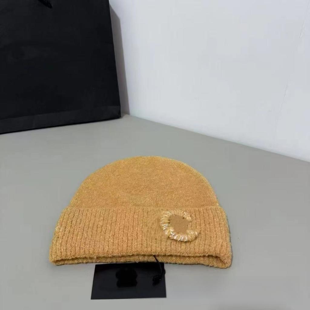 Warm Wool Knitted Hat 2025 New Style Cozy Overhead Trendy Cold Weather Fashionable Travel Cap Breathable Quick Dry round Top