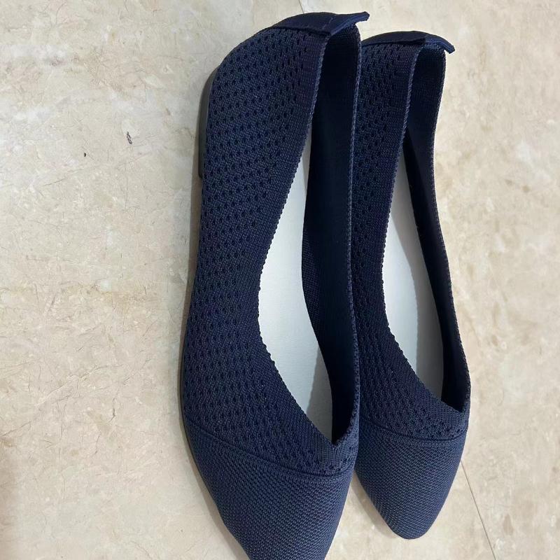 2025 New Large Size Solid Color Pointed Flat-heeled Soft-soled Single Shoes