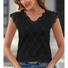 Blusa feminina de renda branca com decote em V