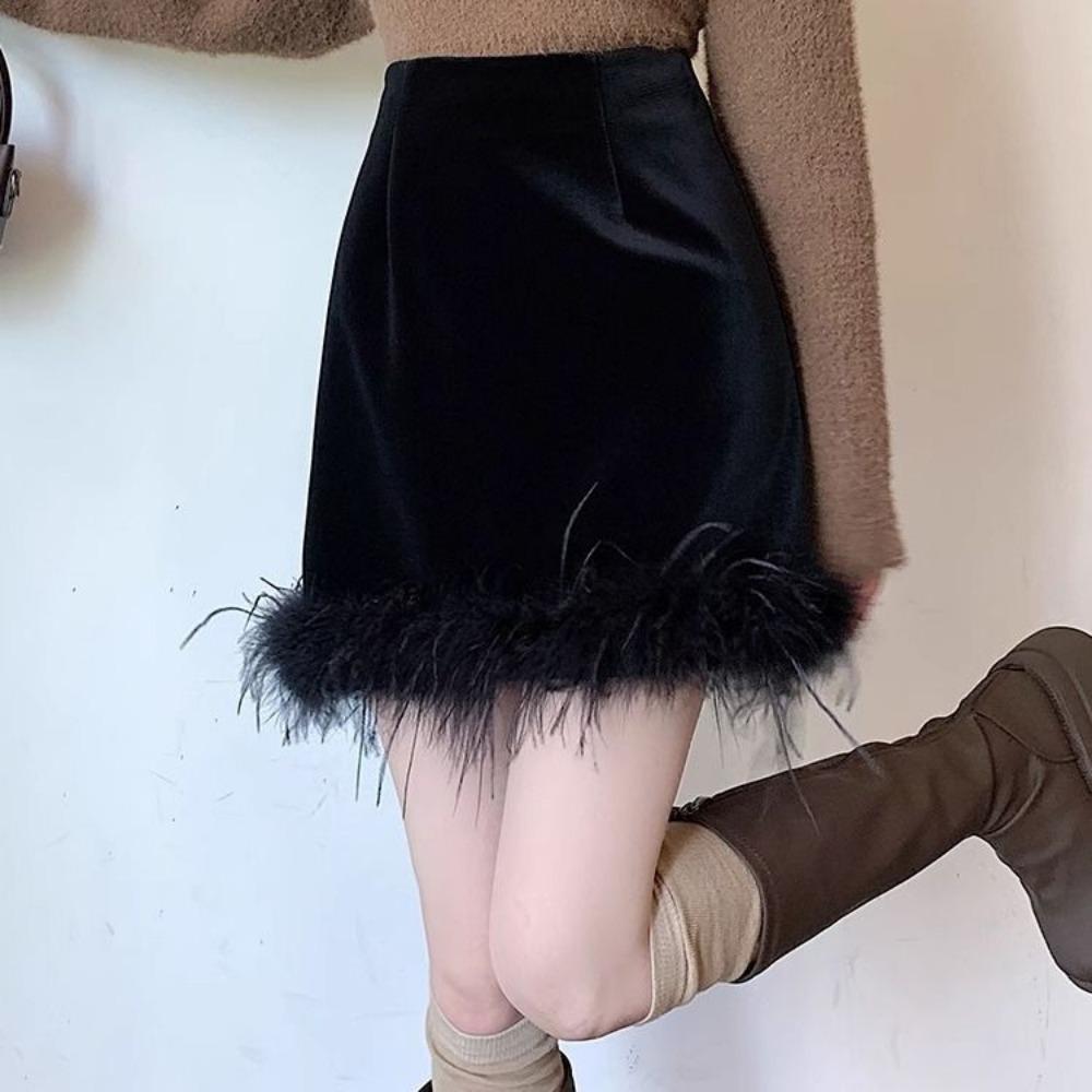 Plush Short Skirt New Spring and Autumn High Waist Design Skirt Temperament Velvet Tassel Hip Skirt