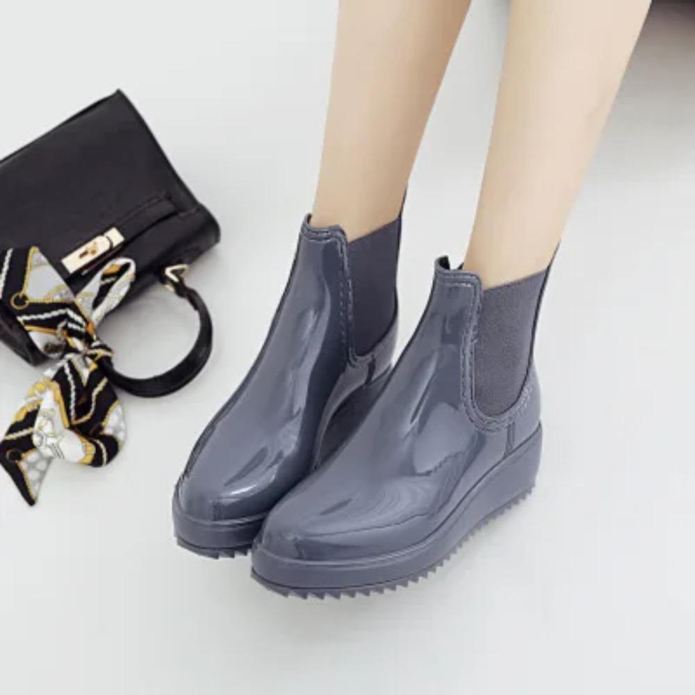 New arrivel quality Non-slip lady rain boots fashion pvc rubber high heel ankle women shoes thick bottom ladies short rainboots