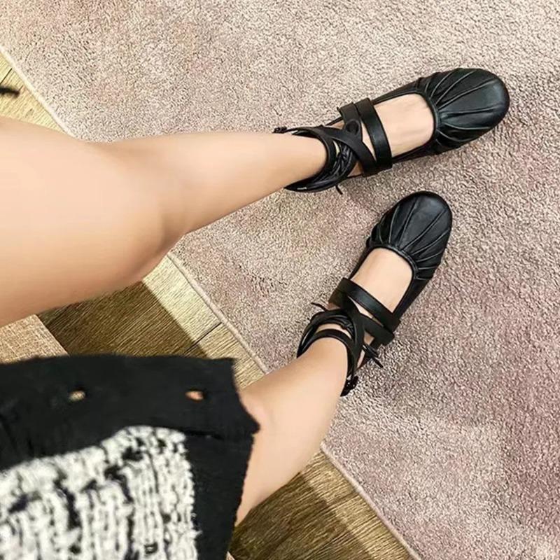 Fashion Round Toe Ankle Strap Women Mary Janes Flats 2025 Spring New Wrinkled Ballet Flats Soft Retro Walking Comfy Women Casual Shoes