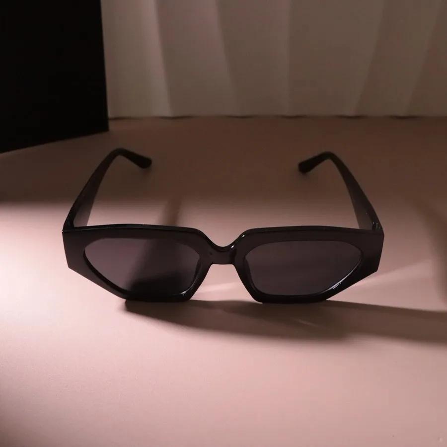 Mode Kleine Sonnenbrille Damen Herren Lieblich Rechteckig Designer Sonnenbrille Männlich Weiblich Marke Luxuriös Reise