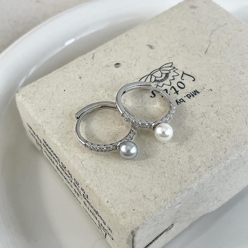 Elegant Adjustable Pearl Ring - Light Luxury Style for Women
