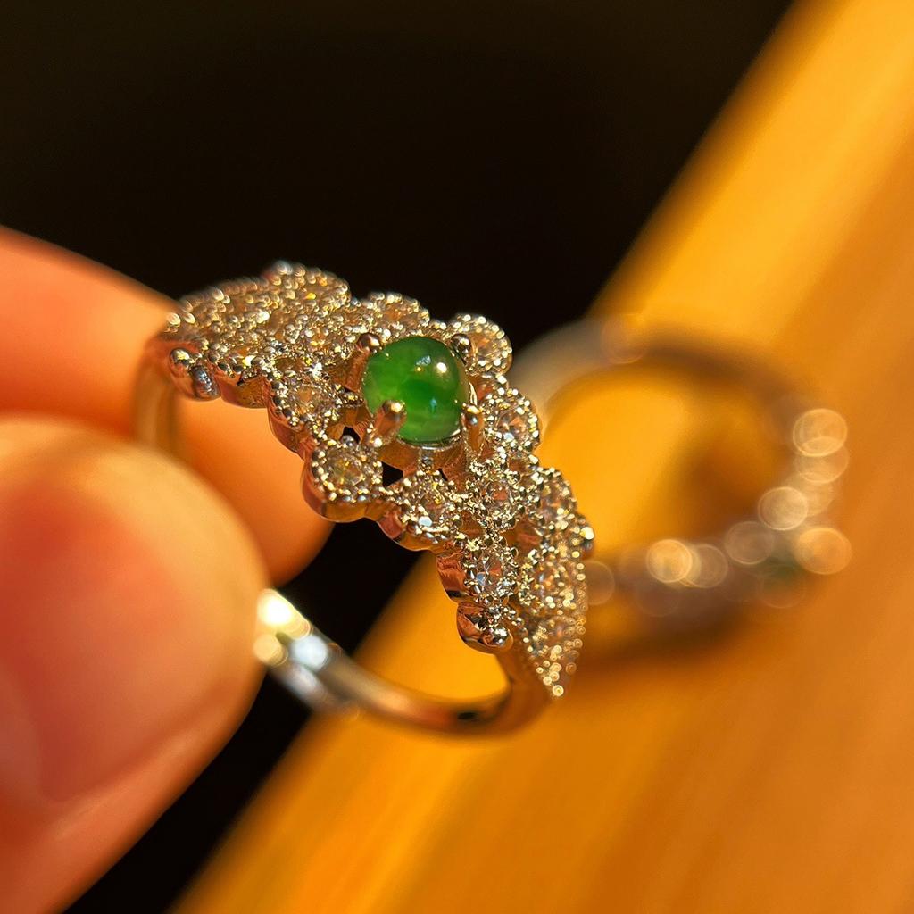 Full Green Yang Green Natural Jadeite Ring, Women'S Opening Is Slightly Inlaid, And The Real Shot Is Fidelity.