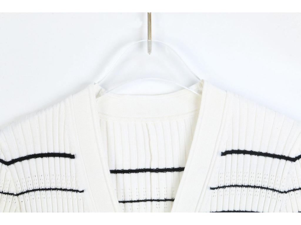 Zhuoya French Socialite V-Neck Stripe Ruffle Hem Elegant Long Dress for Women (2025)