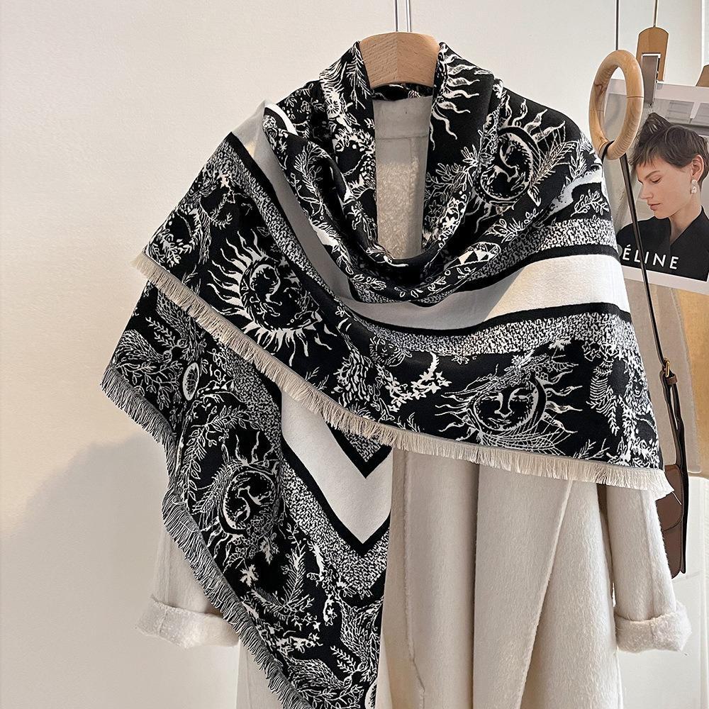 Luxury Imitation Cashmere Shawl: 140cm Square, Warm & Thick with Short Tassels