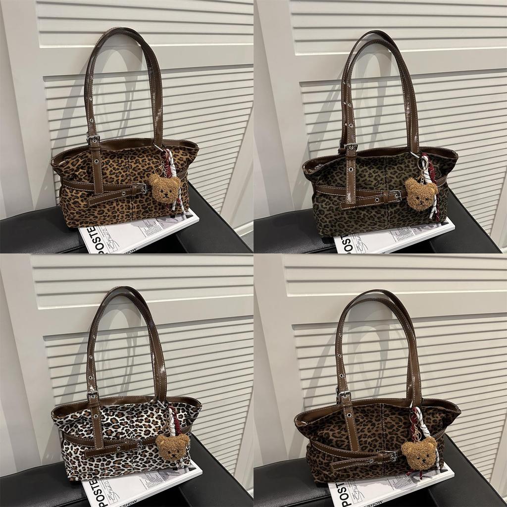Womens Fashion Tote Bag With Durable Material And Inner Phone Pocket For Street Style