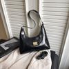 Simple Single Shoulder Underarm Bag Women's High-end Autumn New Fashion Messenger Bag Commuter Texture Small Square Bag