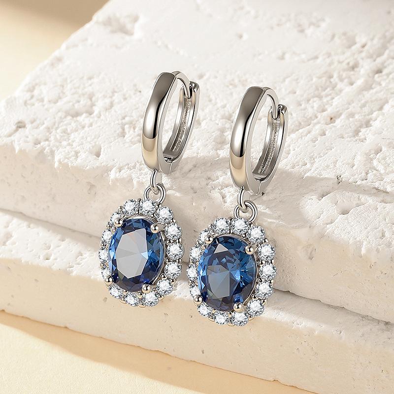 2026 New Court Style Earrings, Oval Geometric Slightly Inlaid Gemstone Jewelry, Banquet Dress Temperament with Earrings
