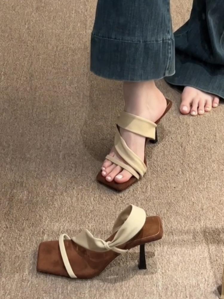 Open-toed word with beautiful sandals women's summer wear temperament high-heeled slippers cool slippers