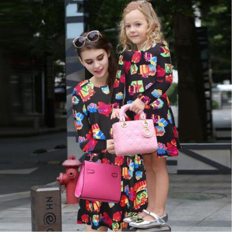 Charming Girls Children Christmas Dress Featuring Elegant Santa Bow Print For Mothers And Daughters