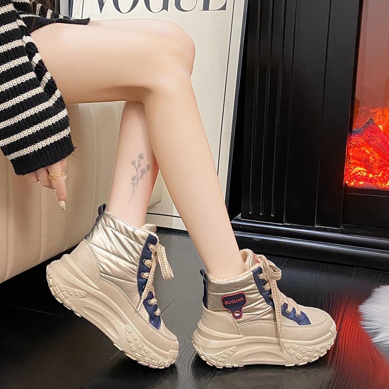 Thick-soled High-top Women's Shoes Are Versatile and Casual Sports Shoes