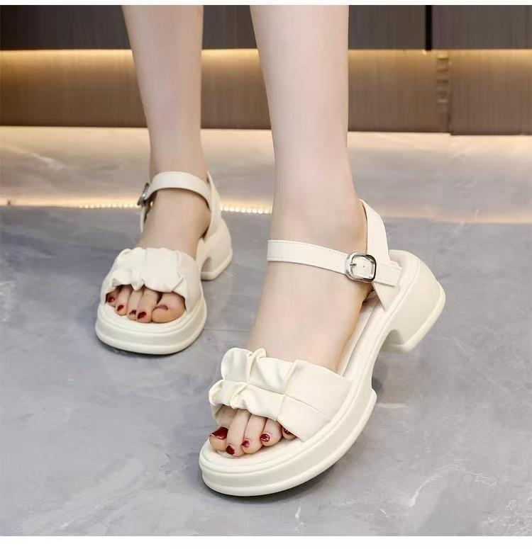 

Сандалии на толстой подошве, увеличивающие рост, на платформе, для летней женской одежды 2025, новый сказочный стиль, повседневные универсальные туфли на толстом каблуке для пляжа 40