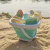 Giocattoli da spiaggia per bambini Set di giocattoli di sabbia per i più piccoli Giocattoli di sabbia con secchio pieghevole Pala Rastrello Set Stampi per sabbia Estate all'aperto