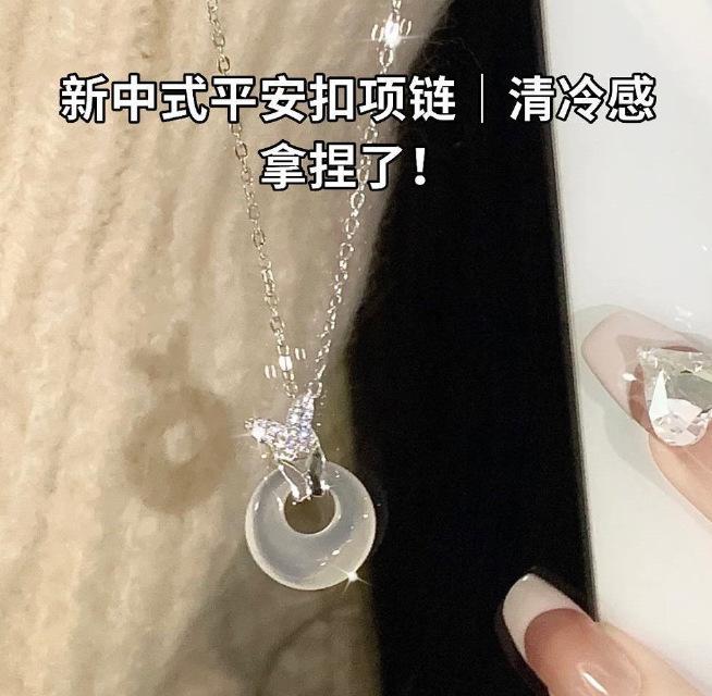 Sparkling cute~ Spot autumn necklace women's light luxury niche design temperament to give girlfriend gift necklace